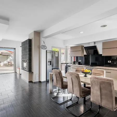 Villa Summer House Escape Vrsi