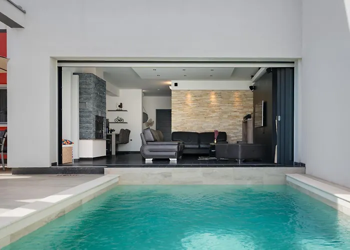 Willa Summer House Escape Vrsi