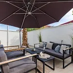 Summer House Escape *