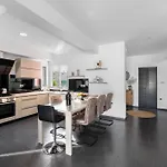 Summer House Escape Villa *
