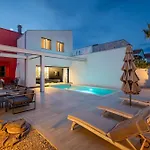 Summer House Escape Villa Vrsi