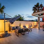 Summer House Escape * Vrsi