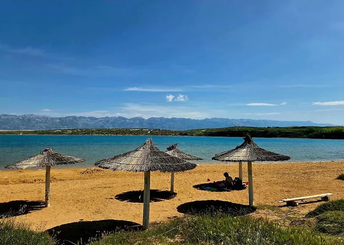 Summer House Escape Villa